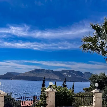 Maria Peninsula